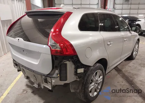 2016 Volvo Xc60 T5 Drive-E Premier from USA, damaged, VIN YV440MDK5G2911750
